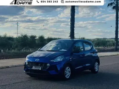 Usado Hyundai i10 67 CV (49 kW) 2021 Azul Utilitario
