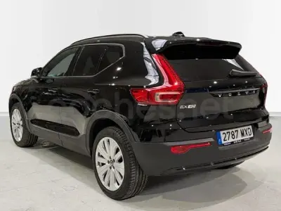 Usado Volvo EX40 Core 175 kW (238 CV) 2024 Eléctrico SUV