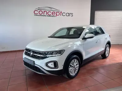 Usado VW T-Roc Business 116 CV (85 kW) 2024 Blanco SUV