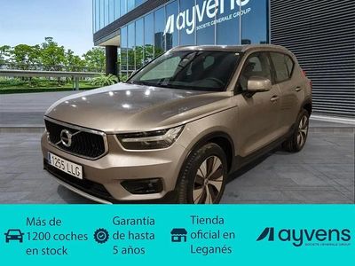 Begagnad Volvo XC40 Momentum 150 HK (110 kW) 2020 Grå SUV