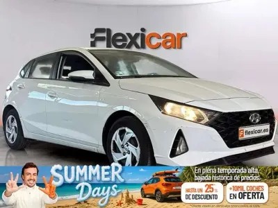 Usado Hyundai i20 101 CV (74 kW) 2021 Blanco Utilitario