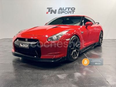 Nissan GT-R