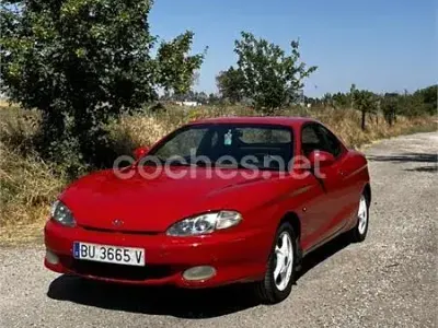 Usado Hyundai Coupé 114 CV (83 kW) 1997 Rojo Coupe