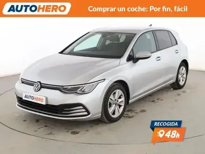 Usado VW Golf VIII Life 150 HP (110 kW) 2021 Cinzento Sedan