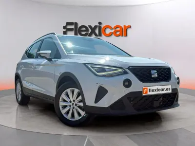Usado Seat Arona Style 116 CV (85 kW) 2024 Blanco SUV