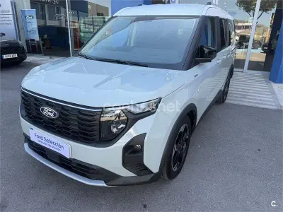 Usado Ford Tourneo Courier Active 125 CV (91 kW) 2024 Gris / plata Monovolumen