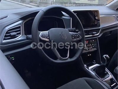 Gris / plata Usado 2023 VW T-Roc SUV | 21.950 € (Buen precio)
