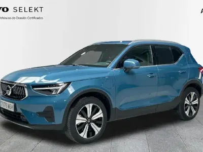 Usado Volvo XC40 Plus 211 CV (155 kW) 2023 Azul SUV