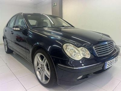 Usado Mercedes C220 Elegance 143 CV (105 kW) 2003 Azul Berlina