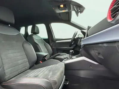 Usado Seat Arona FR 150 CV (110 kW) 2023 Gris SUV