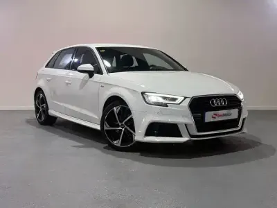 Usado Audi A3 S-Line 116 CV (85 kW) 2020 Blanco Berlina