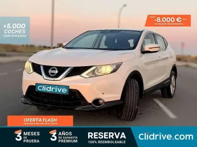 Begagnad Nissan Qashqai Premium Edition 131 HK (96 kW) 2015 Vit SUV