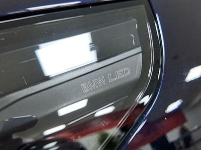 Usado BMW 550e M Sport 490 CV (360 kW) 2024 Azul Berlina