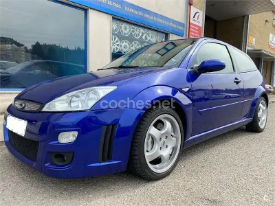 Usado Ford Focus RS 220 CV (161 kW) 2003 Azul Berlina