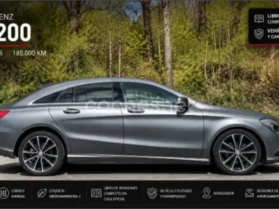 Usado Mercedes CLA200 Shooting Brake Urban 156 CV (114 kW) 2016 Gris / plata Familiar