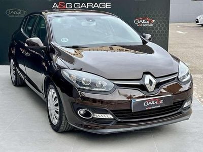 Usado Renault Mégane III Bose Edition 110 CV (80 kW) 2015 Marrón Utilitario