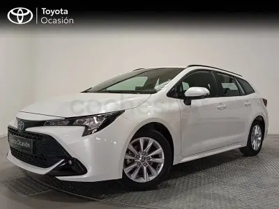 Usado Toyota Corolla Active 140 CV (102 kW) 2025 Blanco Familiar