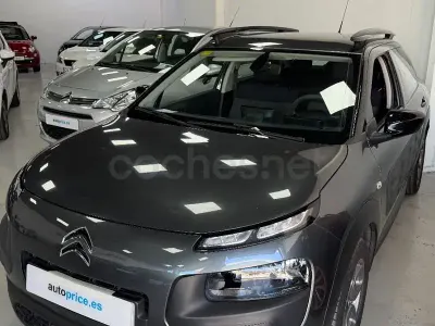 Usado Citroën C4 Cactus Live 100 CV (73 kW) 2015 Gris / plata Utilitario