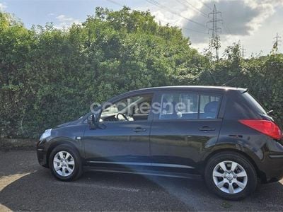 Negro Usado 2008 Nissan Tiida Acenta Berlina | 7500 €