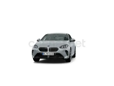 Usado BMW 120 Comfort Edition 170 CV (125 kW) 2025 Gris / plata Utilitario