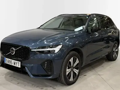 Begagnad Volvo XC60 Plus 350 HK (257 kW) 2025 Blå SUV