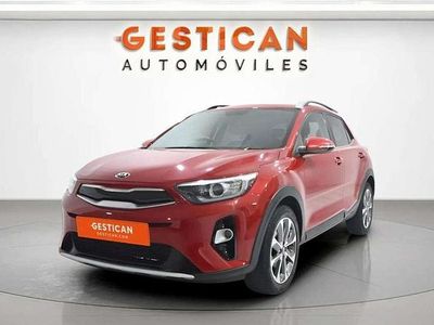 Rojo Usado 2022 Kia Stonic SUV | 13.990 € (Precio justo)