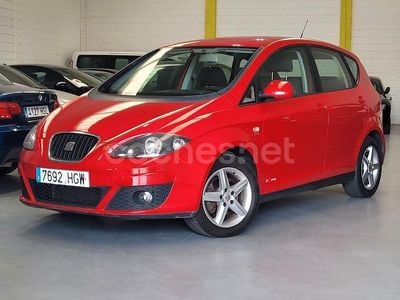 Rojo Usado 2011 Seat Altea Style Monovolumen | 5490 € (Buen precio)