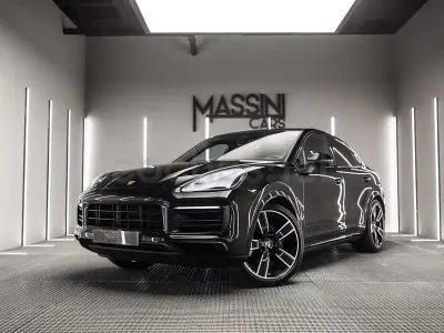 Usado Porsche Cayenne Platinum Edition 340 CV (250 kW) 2023 Negro SUV