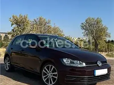 Usado VW Golf VII Business 115 CV (84 kW) 2017 Granate Berlina