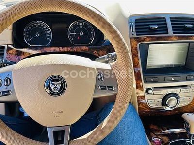 Usado Jaguar XKR 416 CV (305 kW) 2007 Gris / plata Coupe