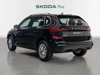 Usado Skoda Kamiq Selection 115 CV (84 kW) 2025 Negro SUV