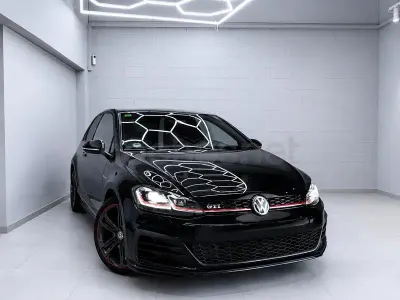 Usado VW Golf VII GTI 230 CV (169 kW) 2017 Negro Berlina