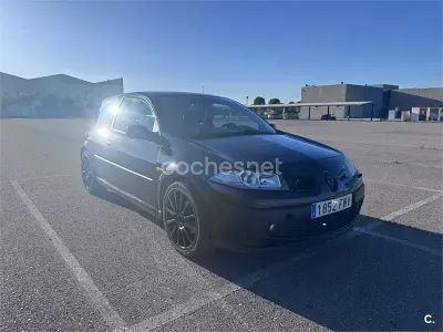 Usado Renault Mégane Privilege 165 CV (121 kW) 2007 Negro Berlina
