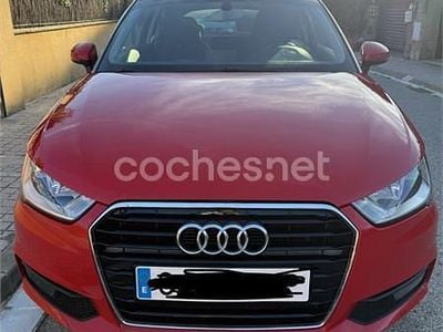 Usado Audi A1 Attraction 122 CV (89 kW) 2015 Rojo Berlina