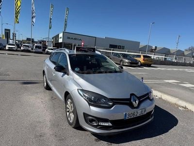 Usado Renault Mégane GrandTour Business 110 CV (80 kW) 2016 Gris / plata Familiar