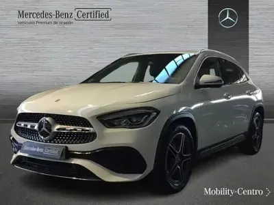 Usado Mercedes GLA200 AMG line 150 CV (110 kW) 2022 Blanco SUV