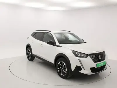 Käytetty Peugeot 2008 Allure 131 HP (96 kW) 2023 Hopea Katumaasturi