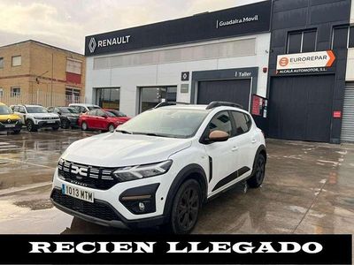 Usado Dacia Sandero Extreme 110 CV (80 kW) 2024 Blanco Utilitario