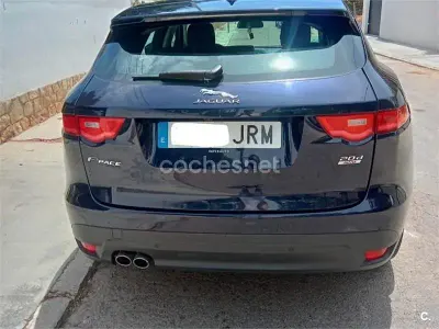 Usado Jaguar F-Pace Prestige 180 CV (132 kW) 2016 Negro SUV
