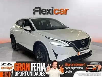 Usado Nissan Qashqai Acenta 140 HP (102 kW) 2022 Branco SUV