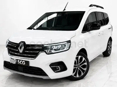 Usado Renault Kangoo 130 CV (95 kW) 2023 Blanco Monovolumen