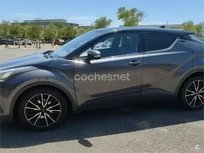 Usado Toyota C-HR Advance 122 CV (89 kW) 2018 Gris / plata SUV