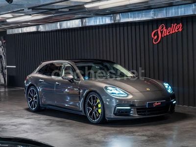 Usado Porsche Panamera Sport Turismo 462 CV (339 kW) 2018 Gris / plata Familiar