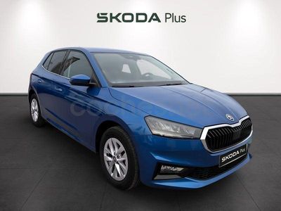 Usado Skoda Fabia Selection 95 CV (69 kW) 2025 Azul Utilitario