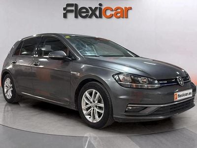 Gris Usado 2020 VW Golf Advance Berlina | 14.490 € (Super precio)