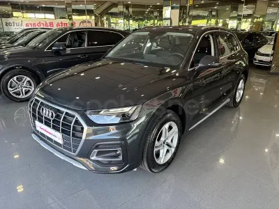 Usado Audi Q5 Advanced Plus 163 CV (119 kW) 2022 Gris / plata SUV