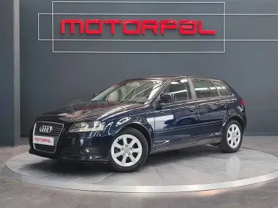 Usado Audi A3 Sportback Ambiente 105 CV (77 kW) 2010 Azul Utilitario