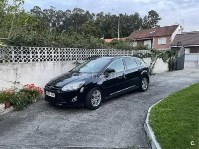 Usado Ford Focus Titanium 115 CV (84 kW) 2013 Negro Berlina