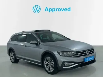 Usado VW Passat Alltrack 280 CV (205 kW) 2021 Gris Familiar