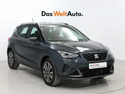 Usado Seat Arona FR 115 CV (84 kW) 2025 Gris SUV